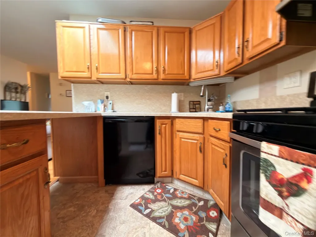 3 Primrose Lane North Babylon NY 11703
