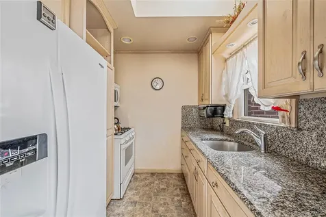 150 Connecticut Avenue Massapequa NY 11758