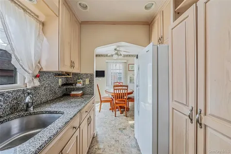 150 Connecticut Avenue Massapequa NY 11758