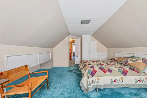 150 Connecticut Avenue Massapequa NY 11758