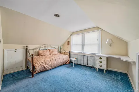 150 Connecticut Avenue Massapequa NY 11758
