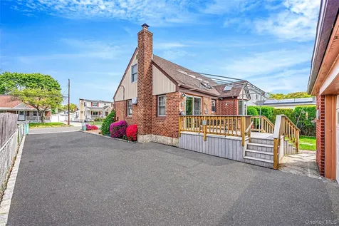 150 Connecticut Avenue Massapequa NY 11758