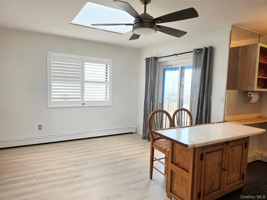 475 W Broadway Long Beach NY 11561
