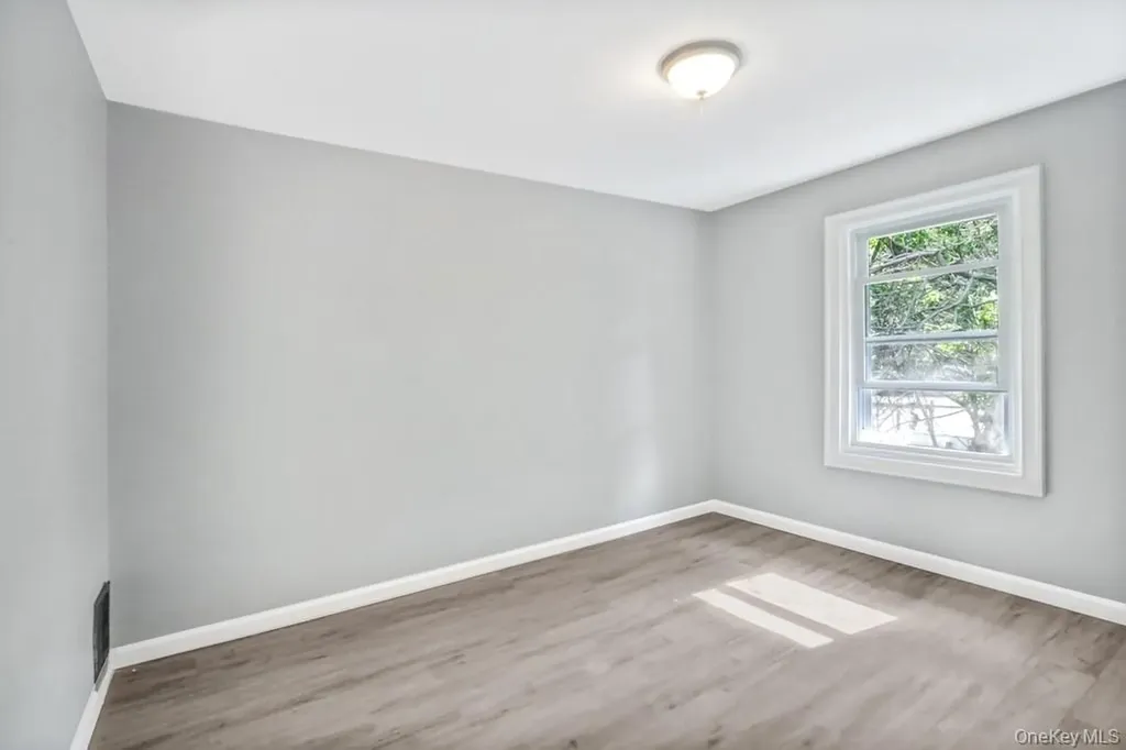 6 Bush Avenue Newburgh NY 12550