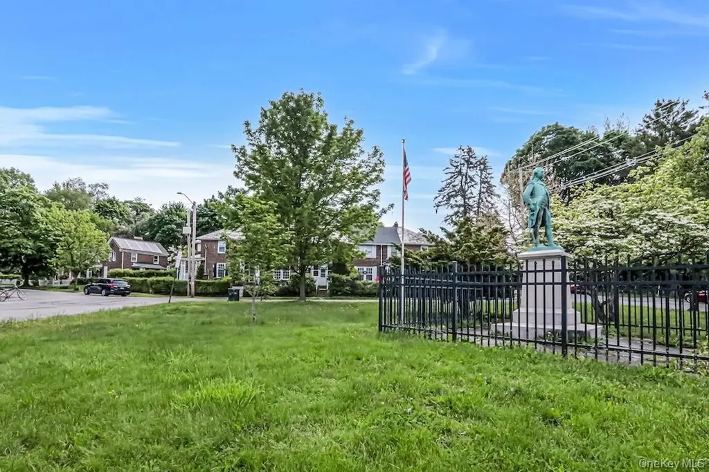 6 Bush Avenue Newburgh NY 12550