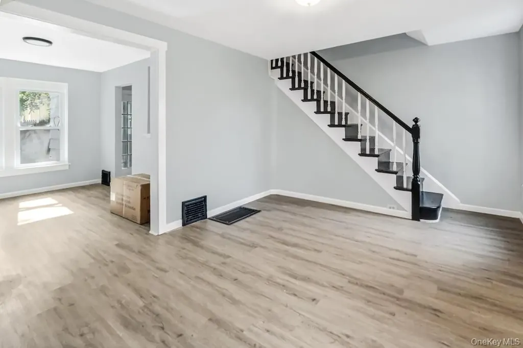 6 Bush Avenue Newburgh NY 12550