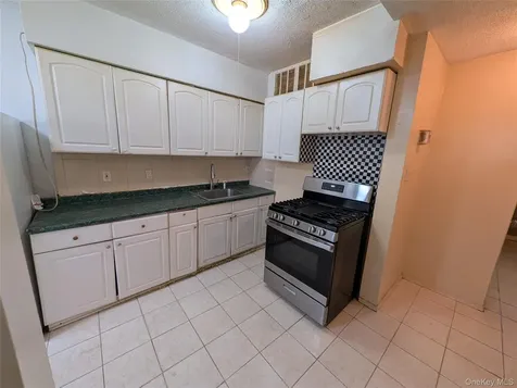 207-11 Hillside Avenue Queens Village NY 11427