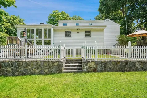 3007 Clearview Street Yorktown Heights NY 10598