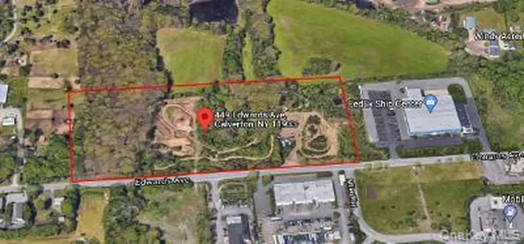 509 (449) Edwards Avenue Calverton NY 11933