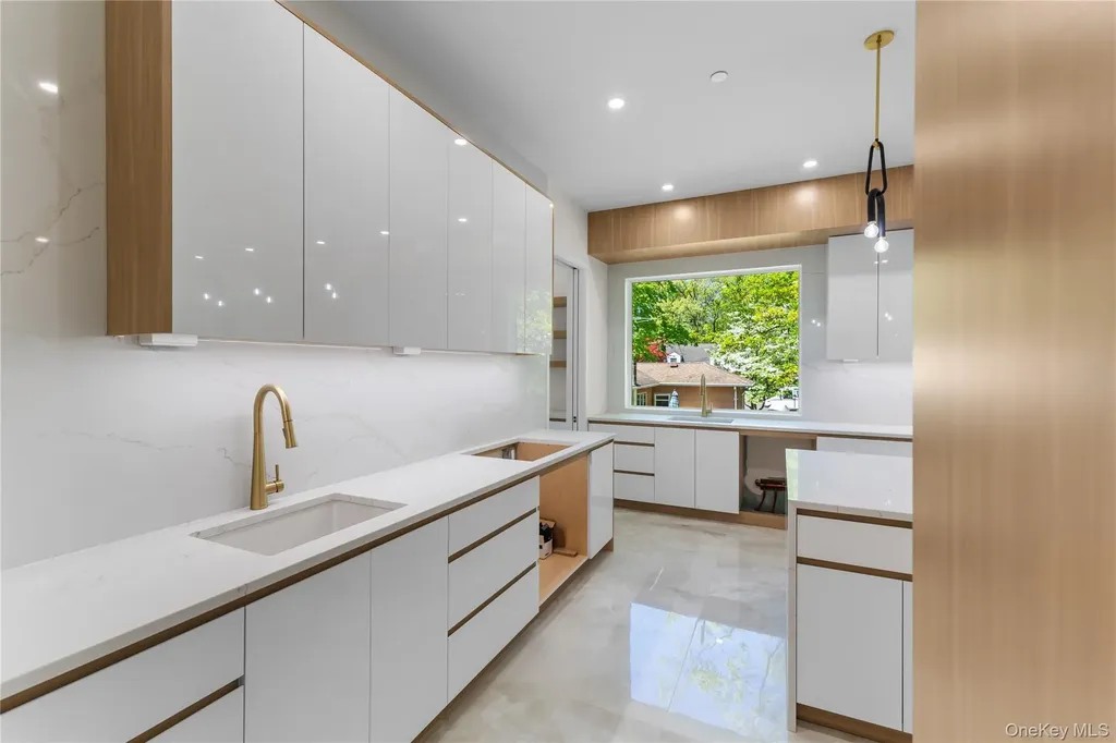 12 Miele Road Monsey NY 10952