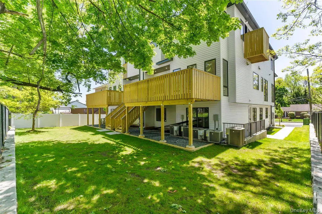 12 Miele Road Monsey NY 10952