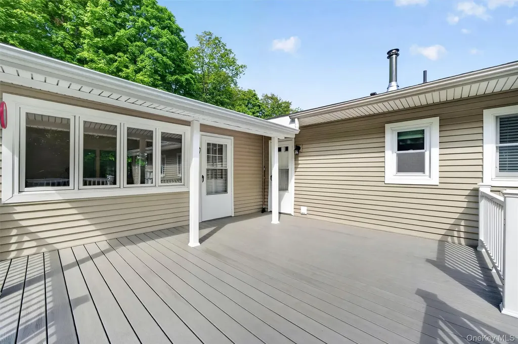 38 Emperor Lane Montgomery NY 12549