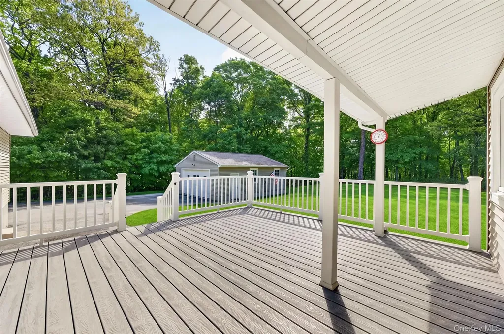 38 Emperor Lane Montgomery NY 12549