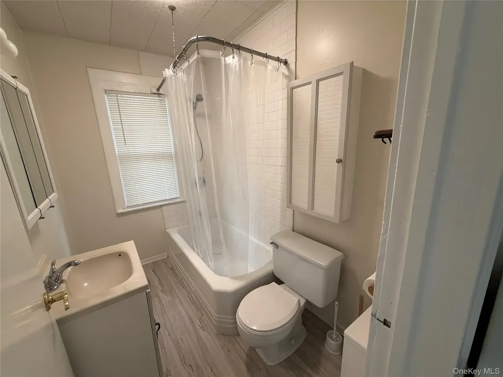 14 Franklindale Avenue Wappingers Falls NY 12590