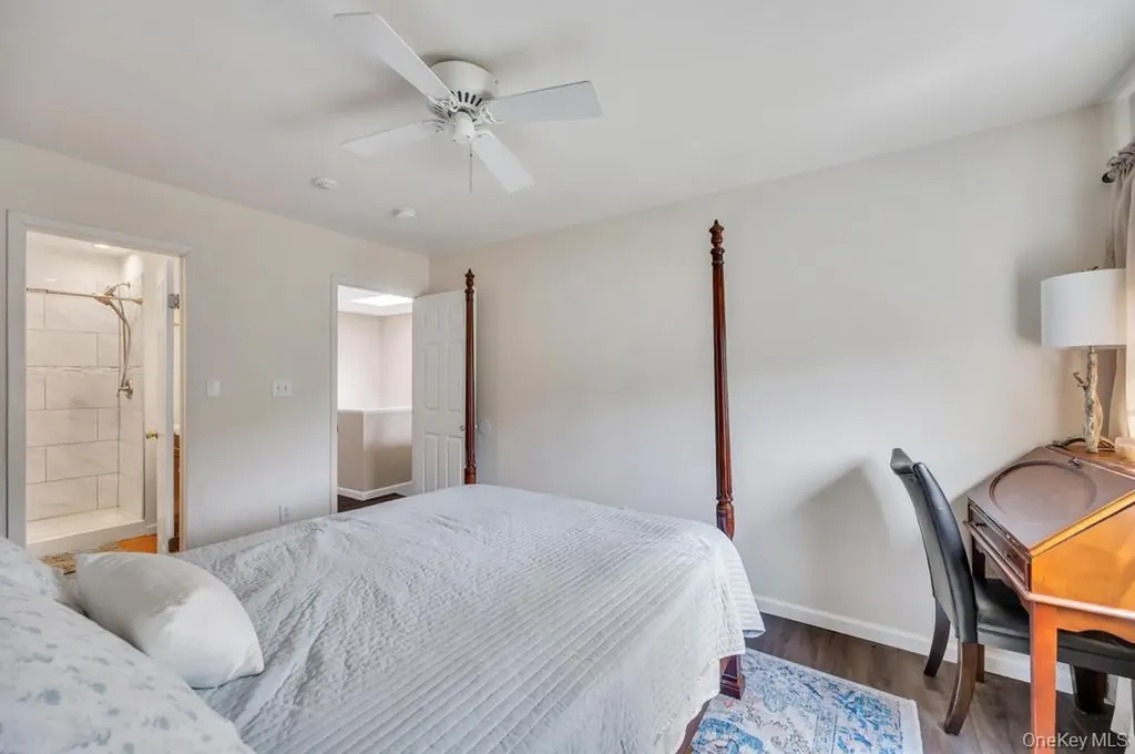 194 Gothic Circle Manorville NY 11949