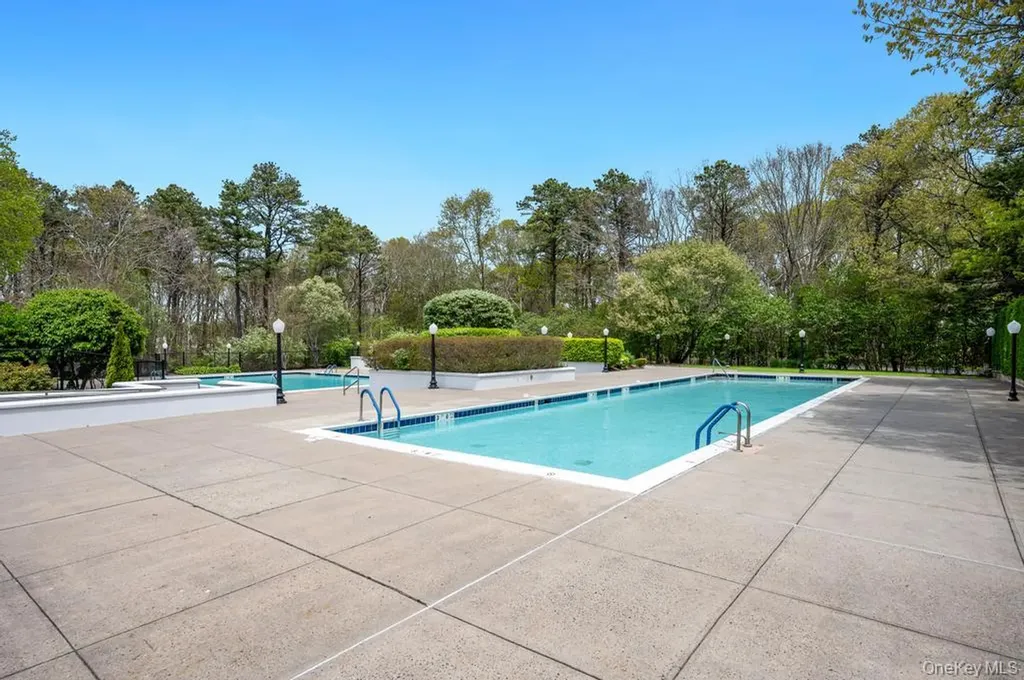 194 Gothic Circle Manorville NY 11949