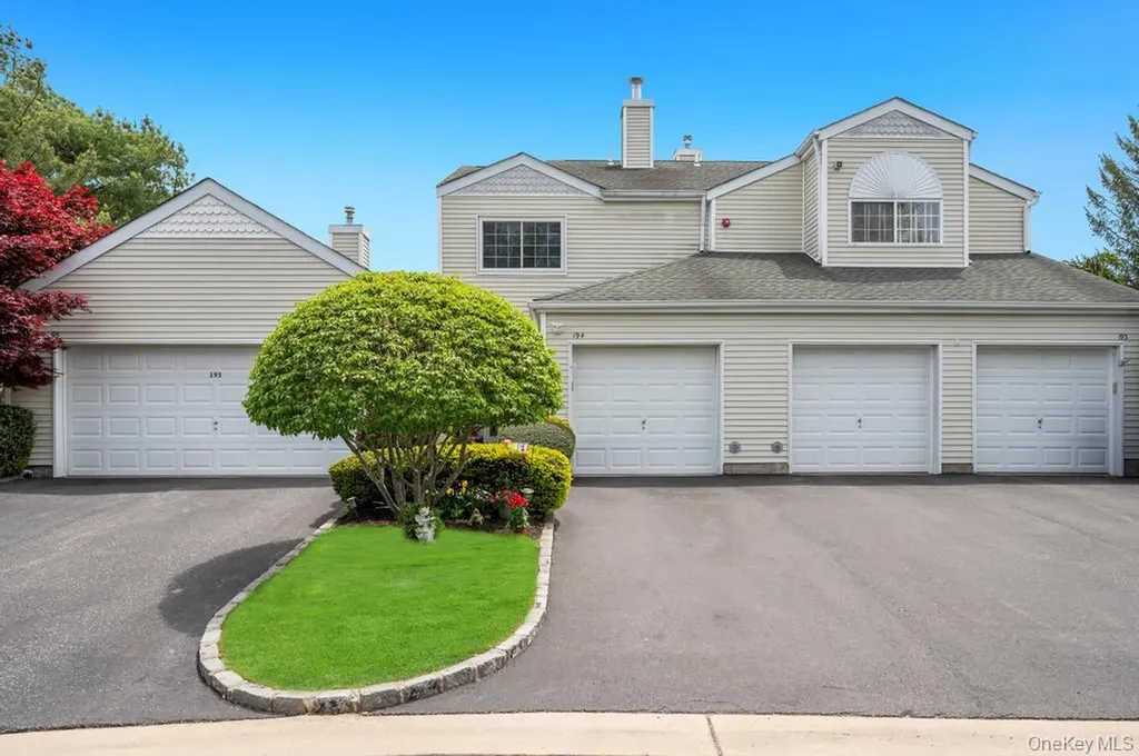 194 Gothic Circle Manorville NY 11949