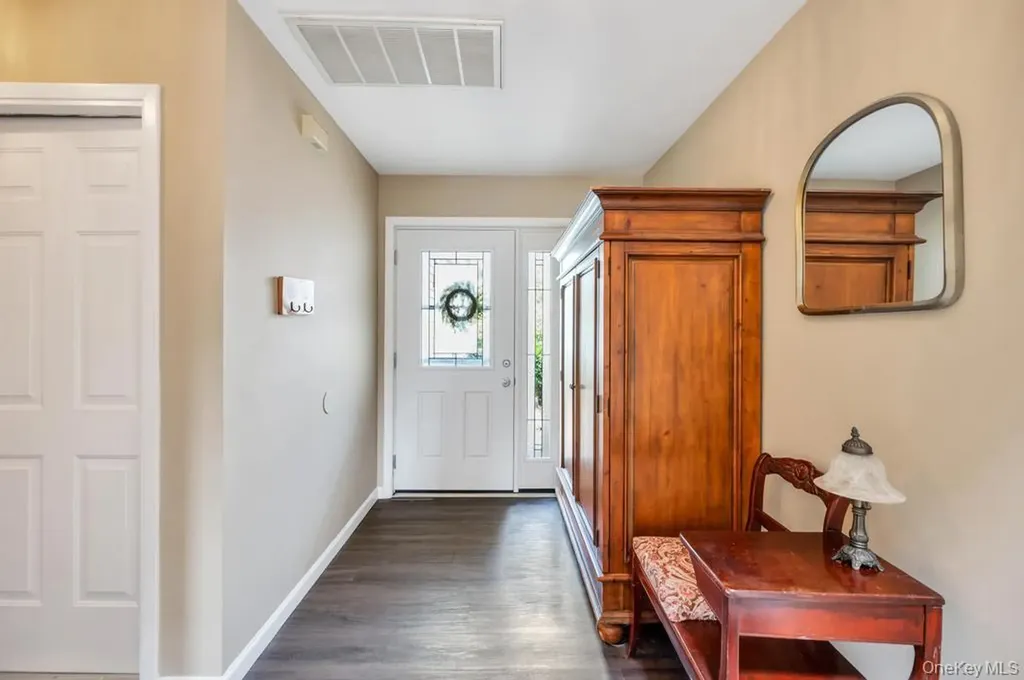 194 Gothic Circle Manorville NY 11949