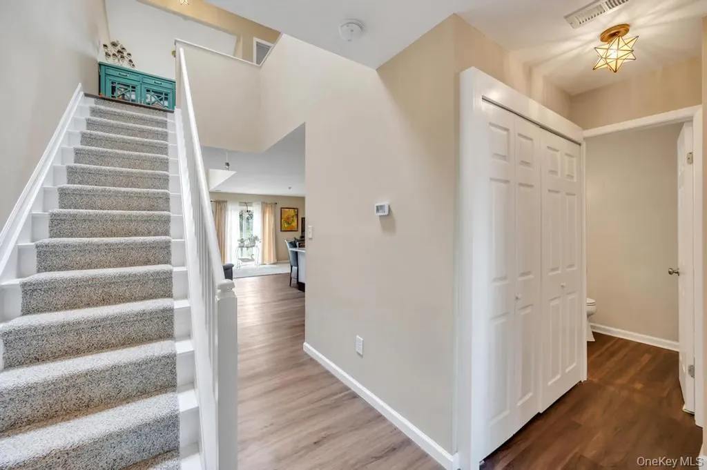 194 Gothic Circle Manorville NY 11949