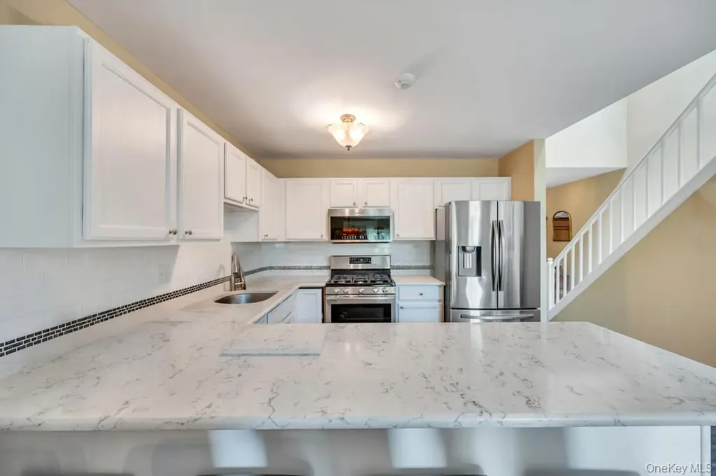 194 Gothic Circle Manorville NY 11949