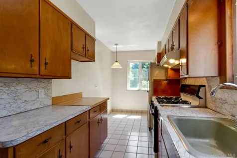 410 Route 304 Bardonia NY 10954