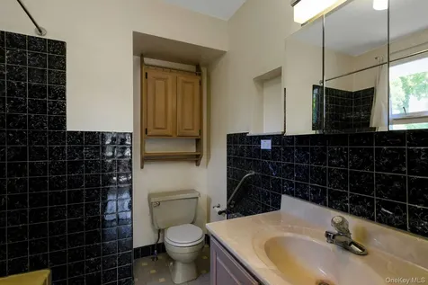 410 Route 304 Bardonia NY 10954