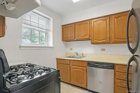 291 Manville Road Pleasantville NY 10570