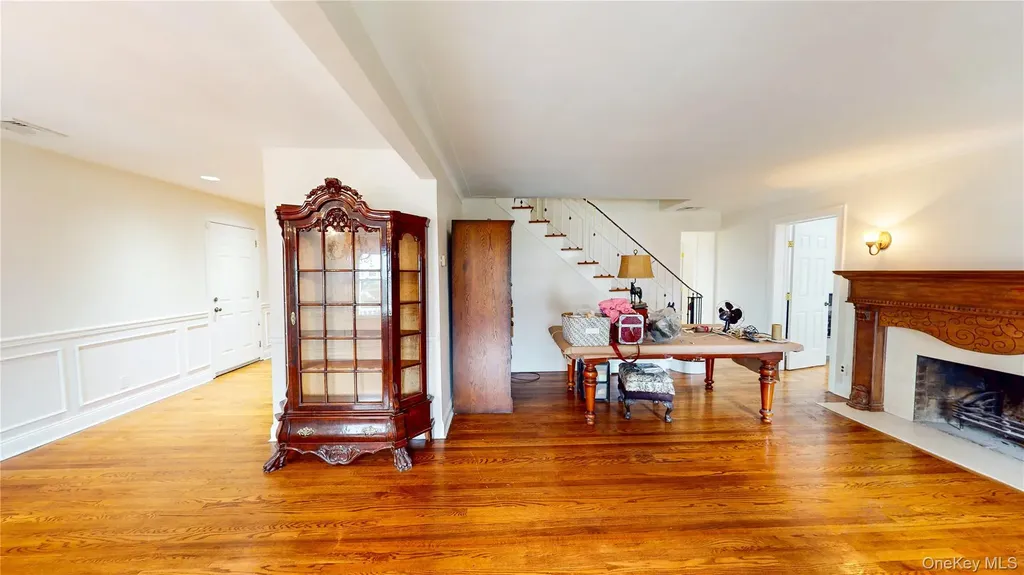 11 E Webster Street Merrick NY 11566