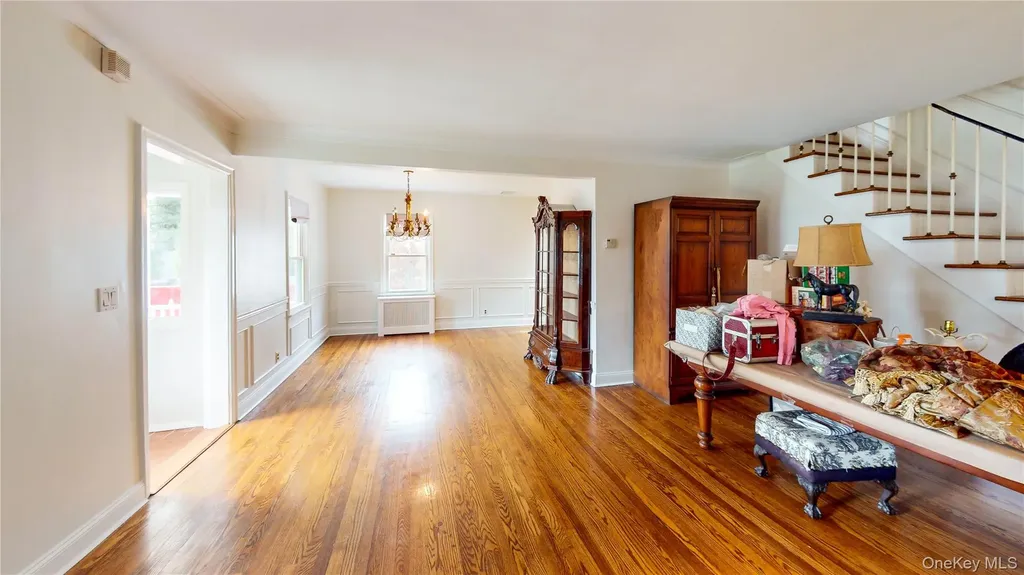 11 E Webster Street Merrick NY 11566
