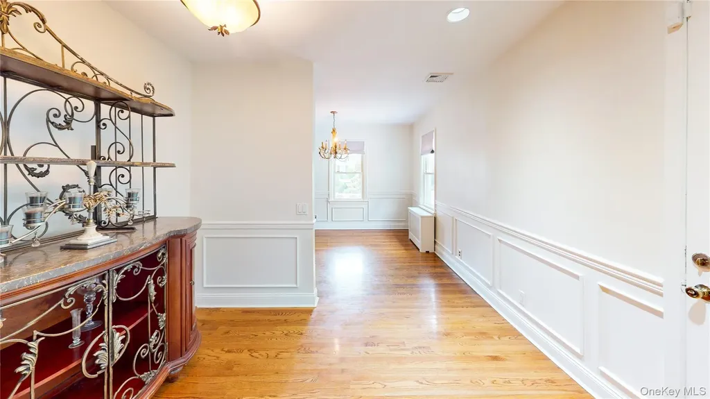 11 E Webster Street Merrick NY 11566