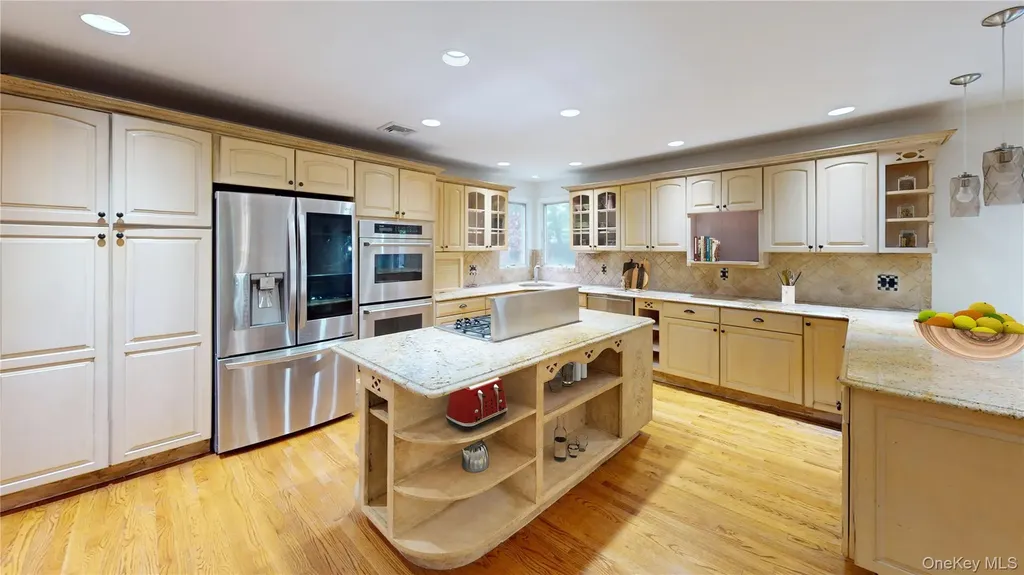 11 E Webster Street Merrick NY 11566