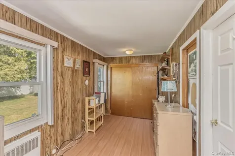 28 Linwood Place Massapequa Park NY 11762