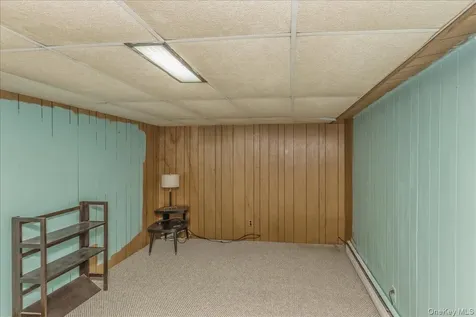 28 Linwood Place Massapequa Park NY 11762