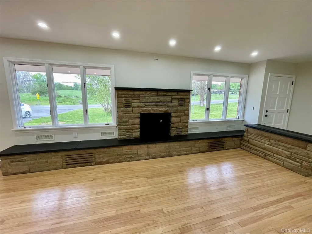 70 County Route 17 Pine Bush NY 12566