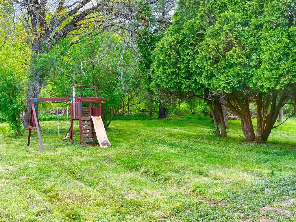 70 County Route 17 Pine Bush NY 12566