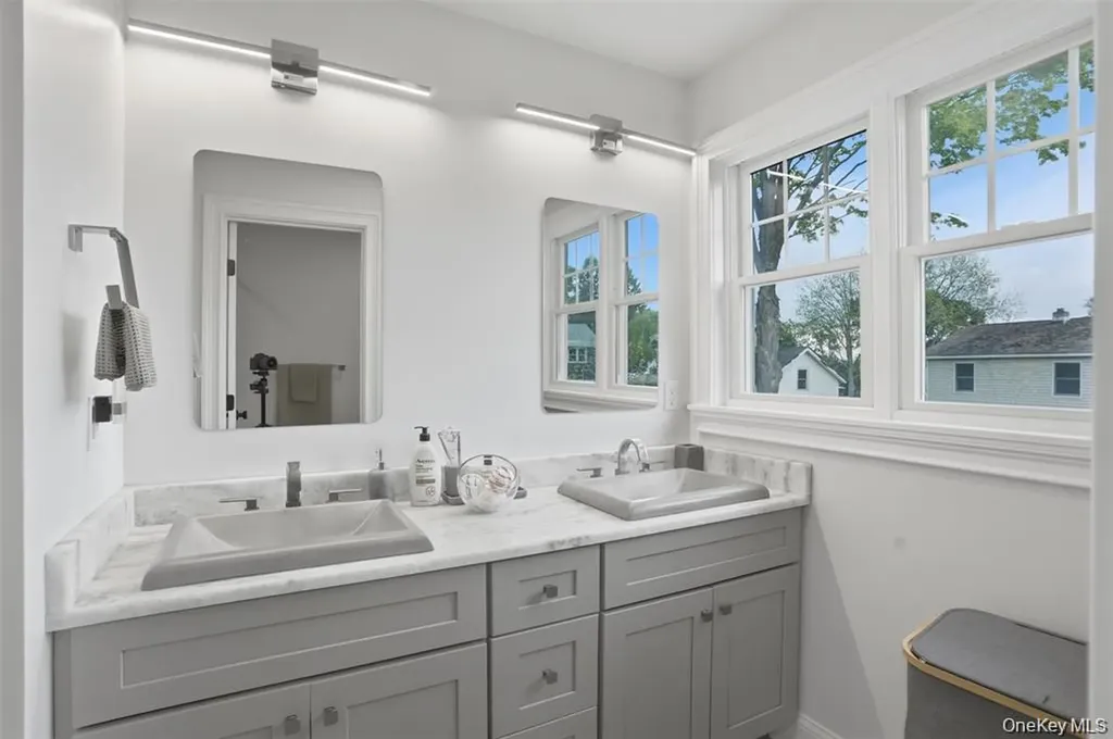 33 Howland Avenue Beacon NY 12508