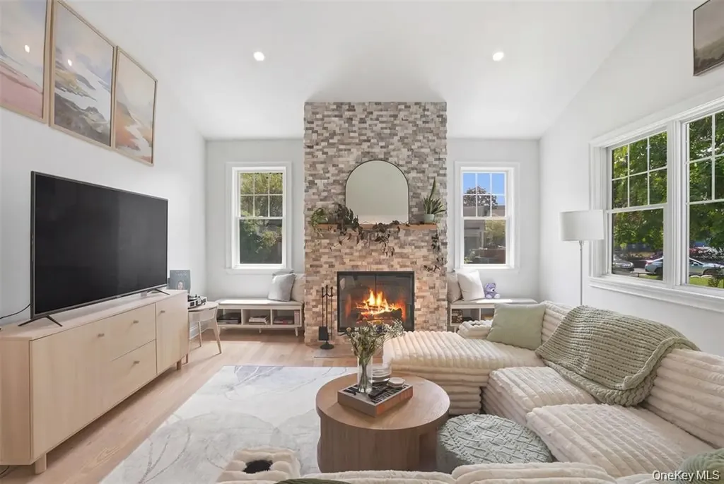 33 Howland Avenue Beacon NY 12508