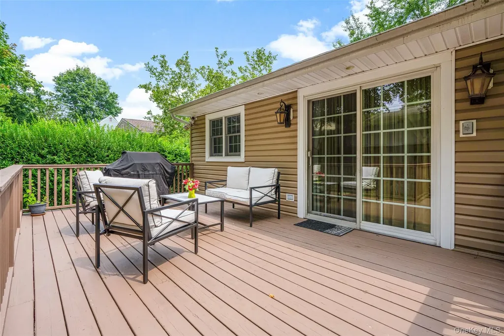5 Oakridge Road White Plains NY 10607