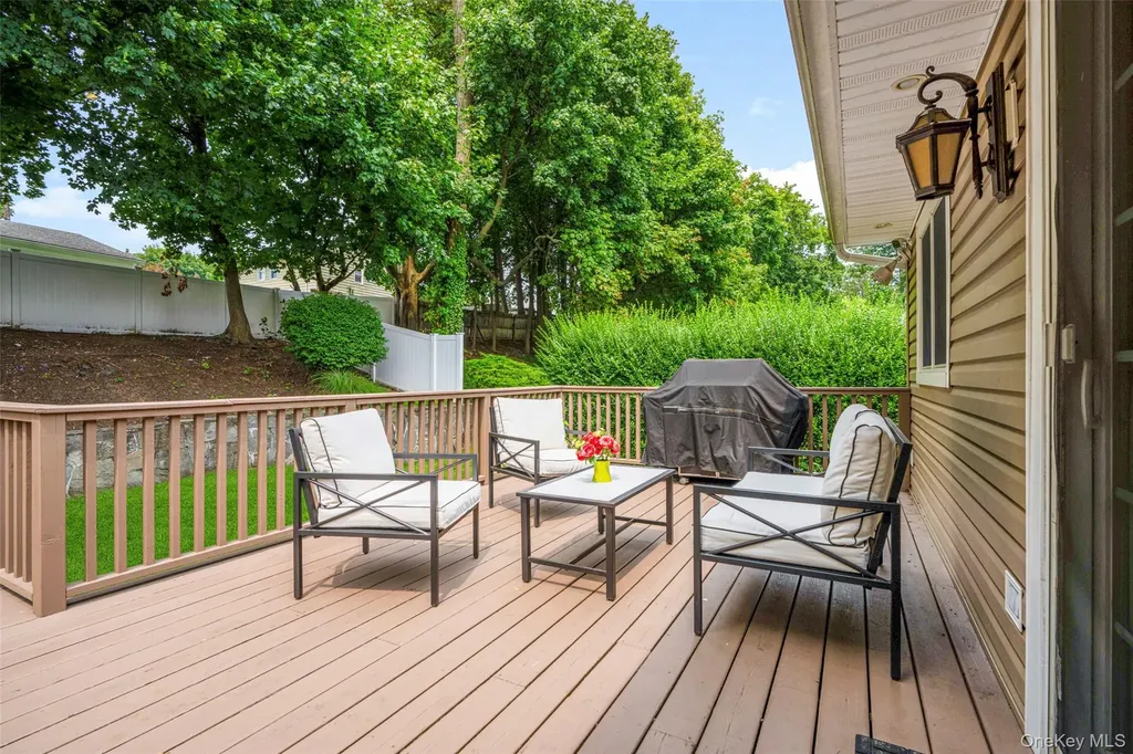5 Oakridge Road White Plains NY 10607