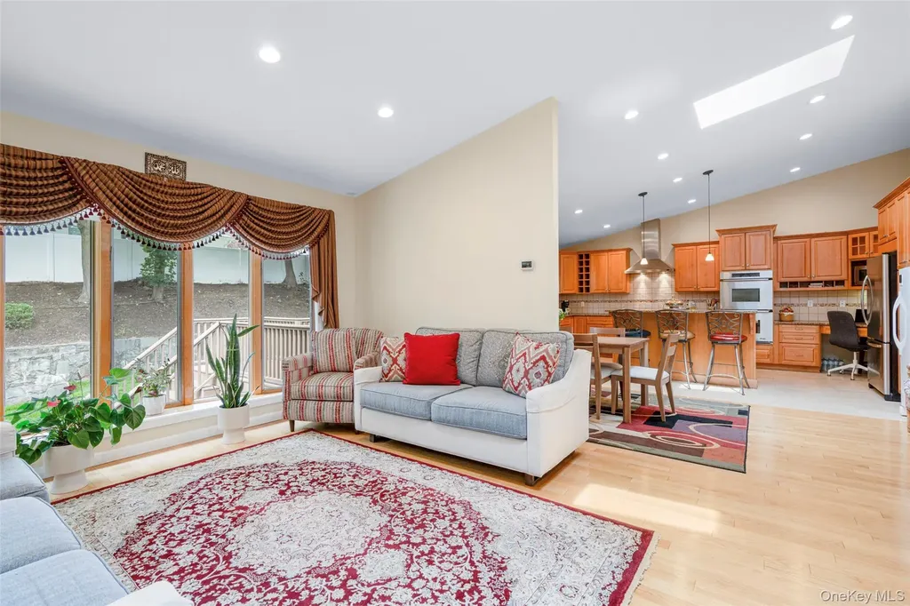 5 Oakridge Road White Plains NY 10607