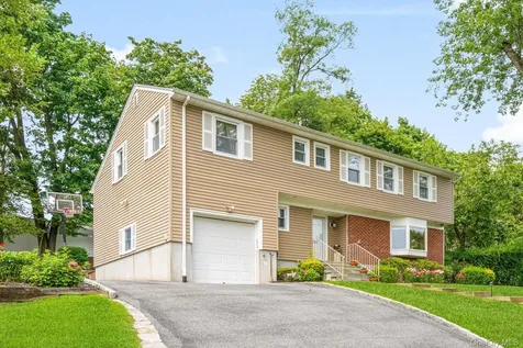 5 Oakridge Road White Plains NY 10607