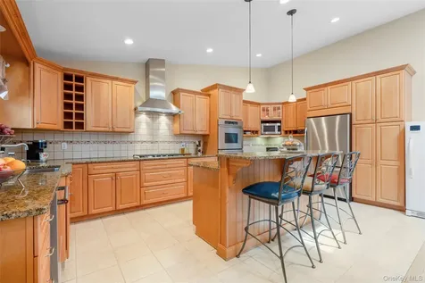 5 Oakridge Road White Plains NY 10607