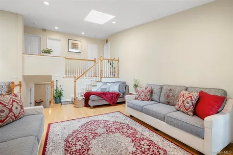 5 Oakridge Road White Plains NY 10607