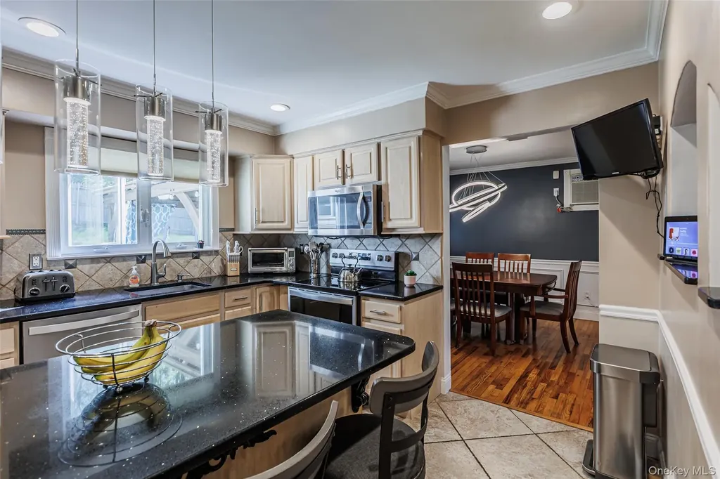 4220 Express Drive S Ronkonkoma NY 11779