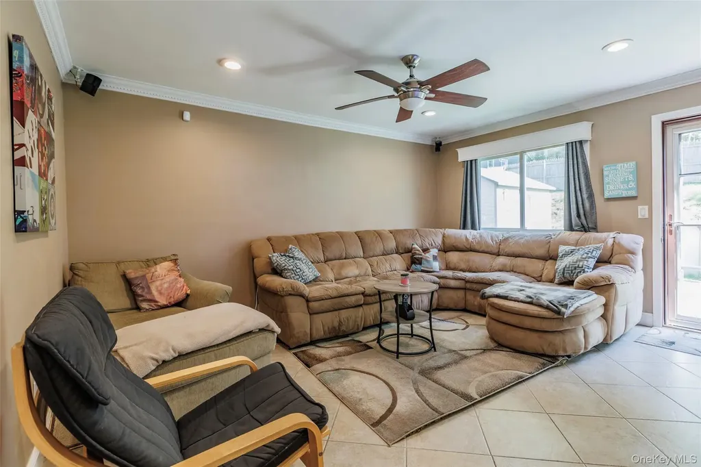 4220 Express Drive S Ronkonkoma NY 11779