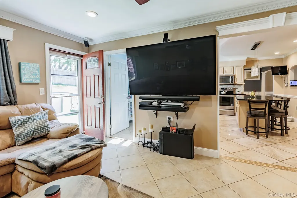 4220 Express Drive S Ronkonkoma NY 11779