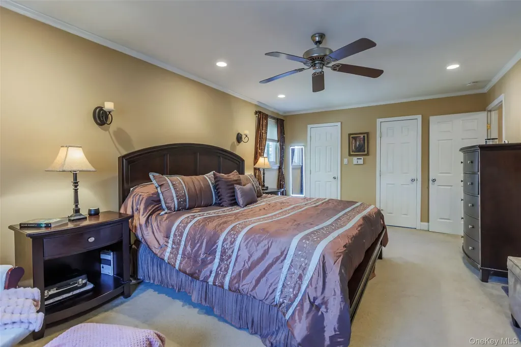 4220 Express Drive S Ronkonkoma NY 11779