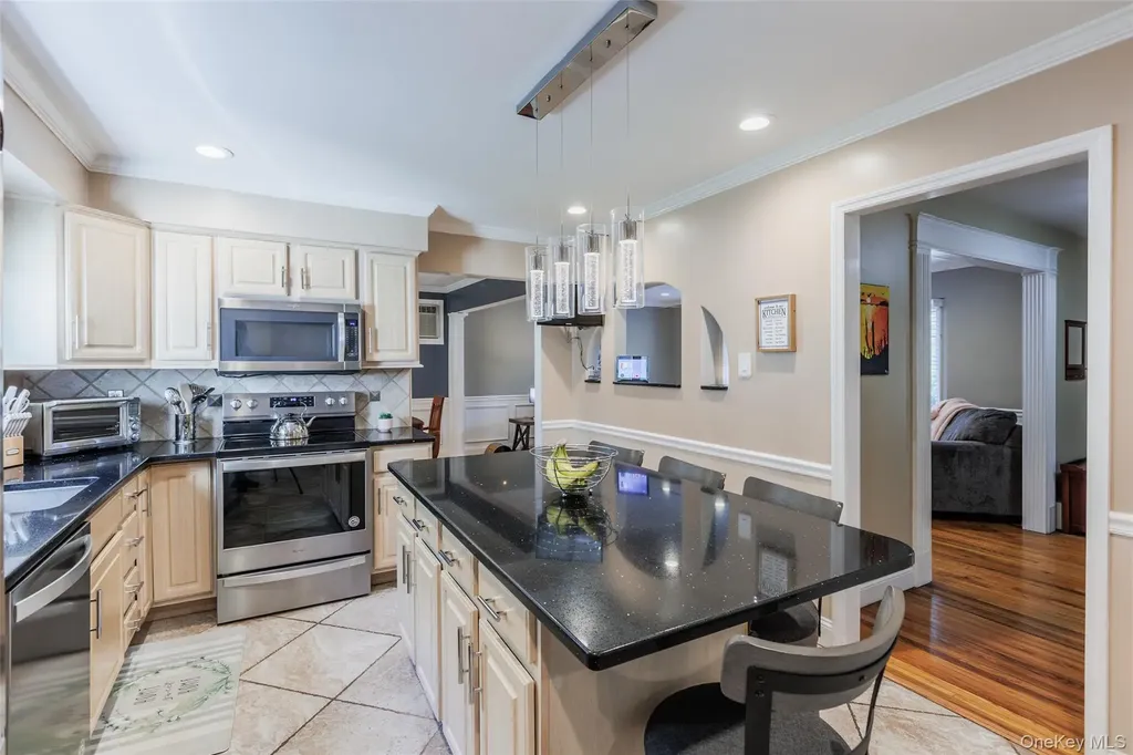 4220 Express Drive S Ronkonkoma NY 11779