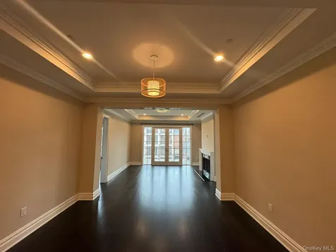 1000 Royal Court New Hyde Park NY 11040