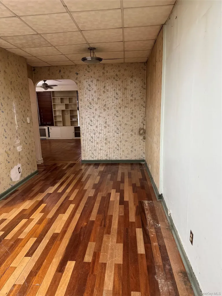 2922 Barnes Avenue Bronx NY 10467